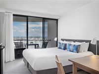 Hotel Room Bedroom-Mantra Hervey Bay